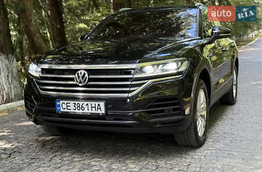 Внедорожник / Кроссовер Volkswagen Touareg 2019 в 