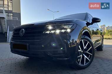 Внедорожник / Кроссовер Volkswagen Touareg 2021 в Киеве