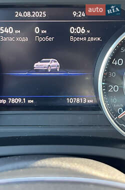 Внедорожник / Кроссовер Volkswagen Touareg 2020 в Николаеве