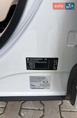 Внедорожник / Кроссовер Volkswagen Touareg 2016 в 