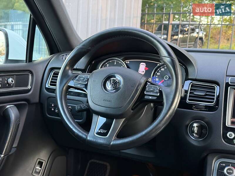 Внедорожник / Кроссовер Volkswagen Touareg 2015 в Хмельницком фото 25 Внедорожник / Кроссовер Volkswagen Touareg 2015 в Хмельницком