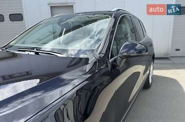 Позашляховик / Кросовер Volkswagen Touareg 2014 в  фото 19 Позашляховик / Кросовер Volkswagen Touareg 2014 в