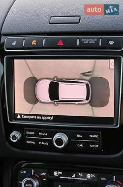 Позашляховик / Кросовер Volkswagen Touareg 2014 в  фото 41 Позашляховик / Кросовер Volkswagen Touareg 2014 в