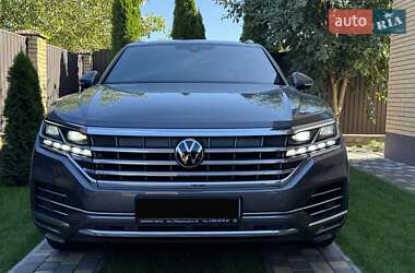 Внедорожник / Кроссовер Volkswagen Touareg 2020 в 