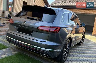 Внедорожник / Кроссовер Volkswagen Touareg 2020 в 