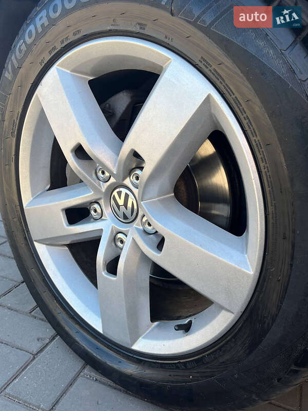 Внедорожник / Кроссовер Volkswagen Touareg 2010 в Кривом Роге фото 9 Внедорожник / Кроссовер Volkswagen Touareg 2010 в Кривом Роге