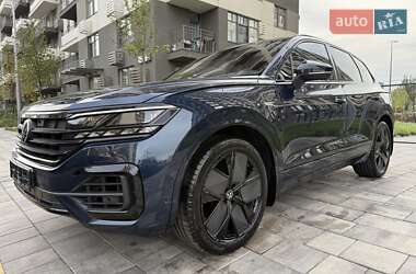 Внедорожник / Кроссовер Volkswagen Touareg 2023 в Киеве