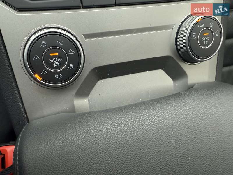 Внедорожник / Кроссовер Volkswagen Touareg 2021 в Киеве