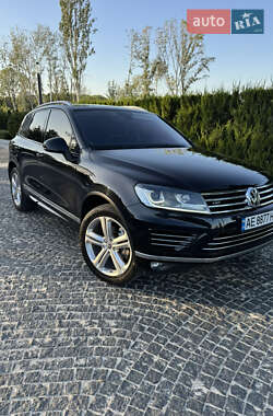 Позашляховик / Кросовер Volkswagen Touareg 2018 в Дніпрі
