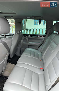 Внедорожник / Кроссовер Volkswagen Touareg 2003 в 