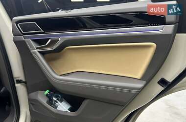 Позашляховик / Кросовер Volkswagen Touareg 2024 в  фото 27 Позашляховик / Кросовер Volkswagen Touareg 2024 в