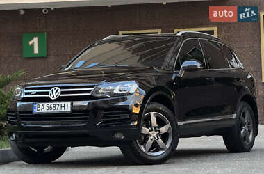 Позашляховик / Кросовер Volkswagen Touareg 2012 в Одесі