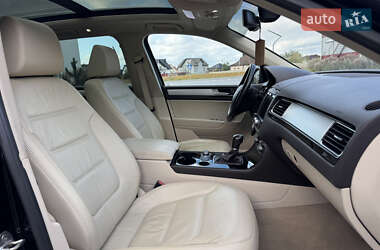 Внедорожник / Кроссовер Volkswagen Touareg 2016 в 