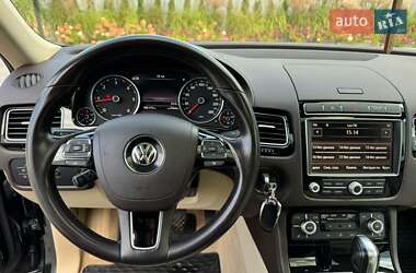 Внедорожник / Кроссовер Volkswagen Touareg 2016 в 