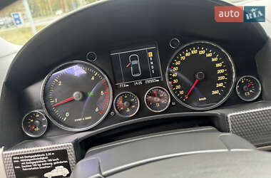 Внедорожник / Кроссовер Volkswagen Touareg 2006 в 