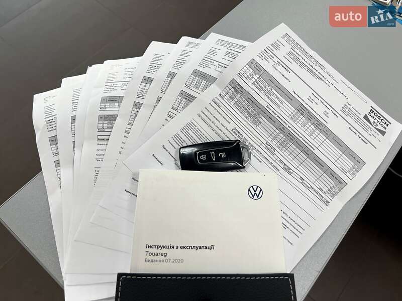 Внедорожник / Кроссовер Volkswagen Touareg 2020 в Чернигове