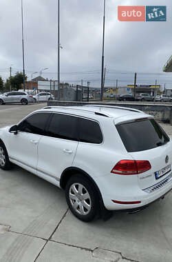 Внедорожник / Кроссовер Volkswagen Touareg 2012 в 