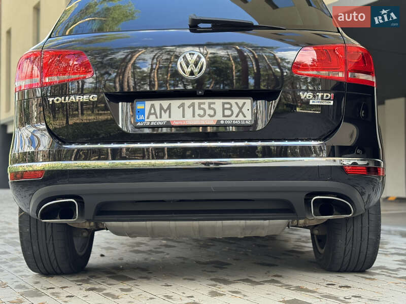 Внедорожник / Кроссовер Volkswagen Touareg 2015 в Киеве фото 13 Внедорожник / Кроссовер Volkswagen Touareg 2015 в Киеве