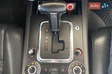 Внедорожник / Кроссовер Volkswagen Touareg 2005 в 