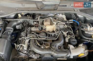 Внедорожник / Кроссовер Volkswagen Touareg 2005 в 