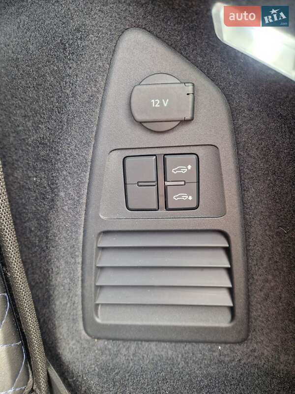 Внедорожник / Кроссовер Volkswagen Touareg 2021 в Днепре