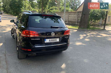 Внедорожник / Кроссовер Volkswagen Touareg 2012 в 