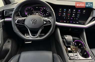 Позашляховик / Кросовер Volkswagen Touareg 2023 в  фото 119 Позашляховик / Кросовер Volkswagen Touareg 2023 в