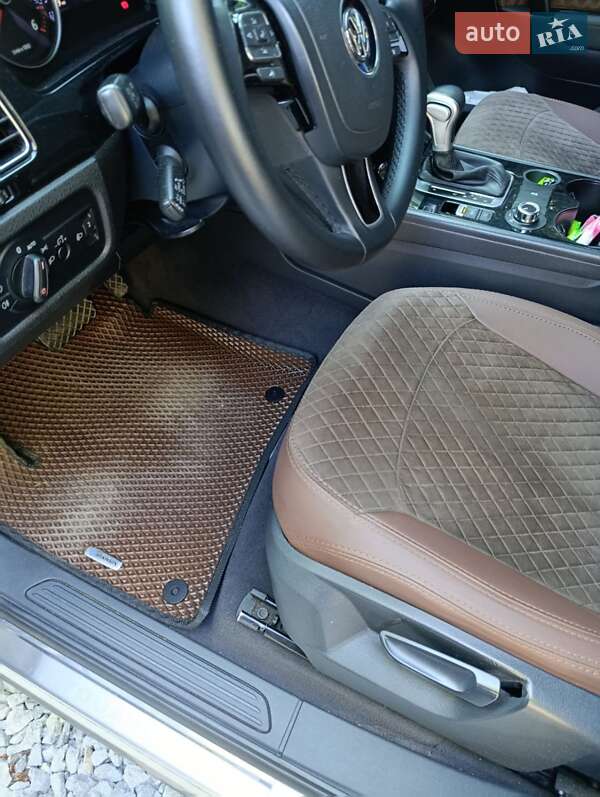 Внедорожник / Кроссовер Volkswagen Touareg 2011 в Запорожье фото 29 Внедорожник / Кроссовер Volkswagen Touareg 2011 в Запорожье