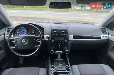 Позашляховик / Кросовер Volkswagen Touareg 2009 в 