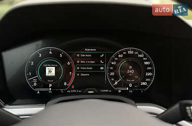 Внедорожник / Кроссовер Volkswagen Touareg 2022 в 