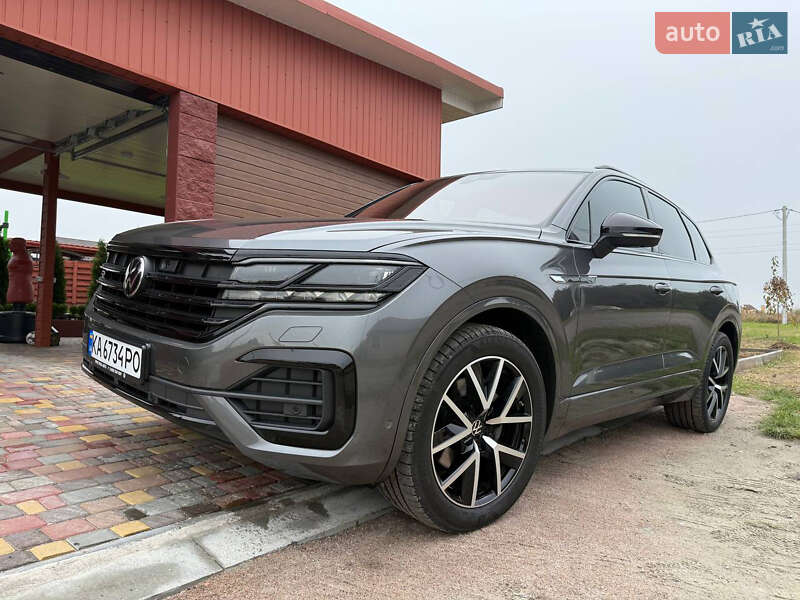 Внедорожник / Кроссовер Volkswagen Touareg 2023 в Киеве