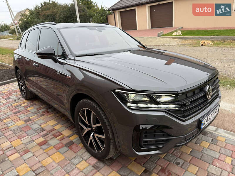 Внедорожник / Кроссовер Volkswagen Touareg 2023 в Киеве