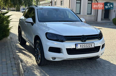 Внедорожник / Кроссовер Volkswagen Touareg 2011 в 