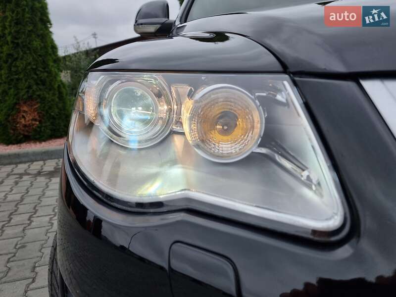 Внедорожник / Кроссовер Volkswagen Touareg 2009 в Виннице