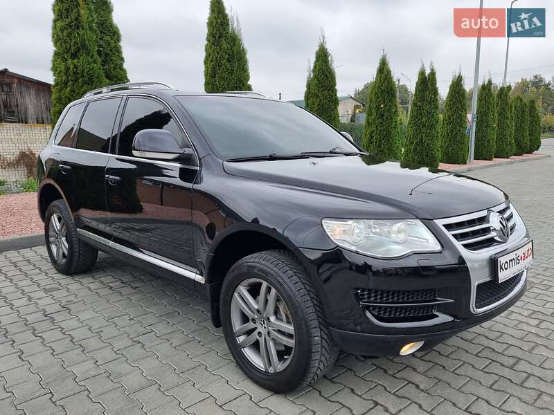 Внедорожник / Кроссовер Volkswagen Touareg 2009 в Виннице
