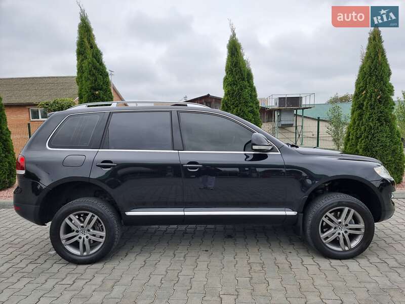 Внедорожник / Кроссовер Volkswagen Touareg 2009 в Виннице