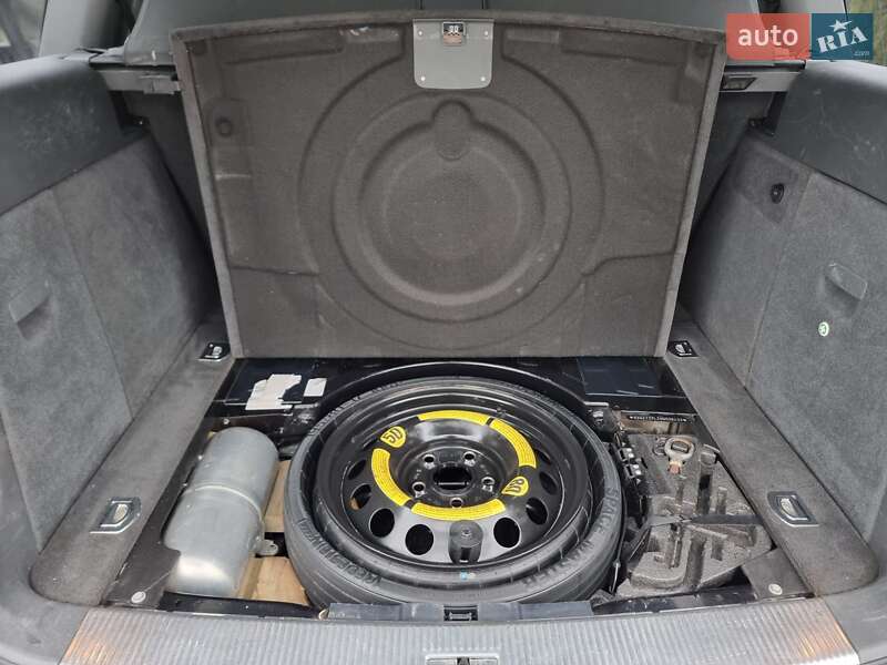 Внедорожник / Кроссовер Volkswagen Touareg 2009 в Виннице