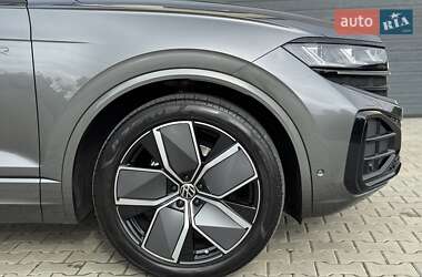 Позашляховик / Кросовер Volkswagen Touareg 2023 в  фото 45 Позашляховик / Кросовер Volkswagen Touareg 2023 в