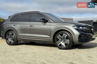 Позашляховик / Кросовер Volkswagen Touareg 2023 в  фото 64 Позашляховик / Кросовер Volkswagen Touareg 2023 в