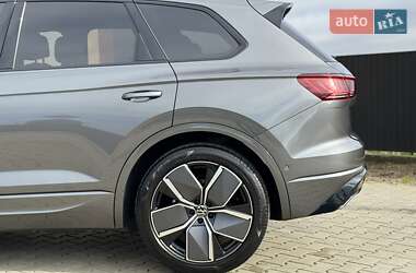 Позашляховик / Кросовер Volkswagen Touareg 2023 в  фото 74 Позашляховик / Кросовер Volkswagen Touareg 2023 в
