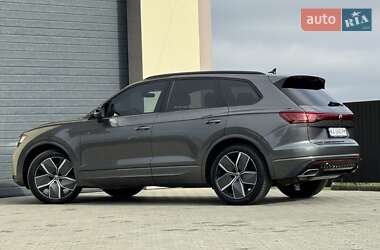 Позашляховик / Кросовер Volkswagen Touareg 2023 в  фото 75 Позашляховик / Кросовер Volkswagen Touareg 2023 в