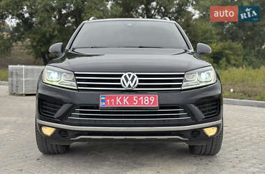 Внедорожник / Кроссовер Volkswagen Touareg 2015 в 