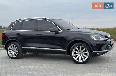 Внедорожник / Кроссовер Volkswagen Touareg 2015 в 