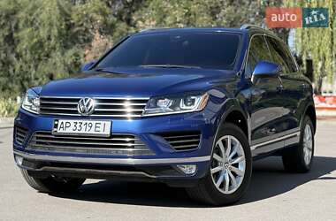 Позашляховик / Кросовер Volkswagen Touareg 2016 в Дніпрі