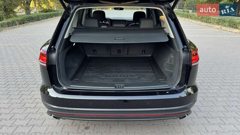 Позашляховик / Кросовер Volkswagen Touareg 2021 в Миргороді