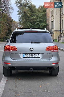 Внедорожник / Кроссовер Volkswagen Touareg 2013 в 