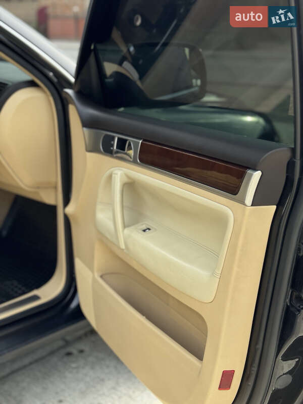 Внедорожник / Кроссовер Volkswagen Touareg 2004 в Межгорье фото 29 Внедорожник / Кроссовер Volkswagen Touareg 2004 в Межгорье