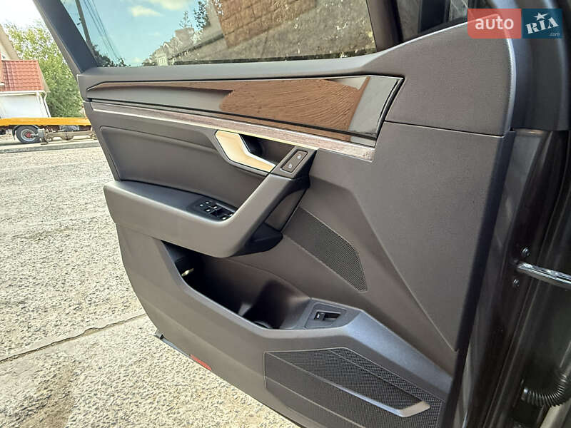 Позашляховик / Кросовер Volkswagen Touareg 2018 в Миколаєві фото 20 Позашляховик / Кросовер Volkswagen Touareg 2018 в Миколаєві