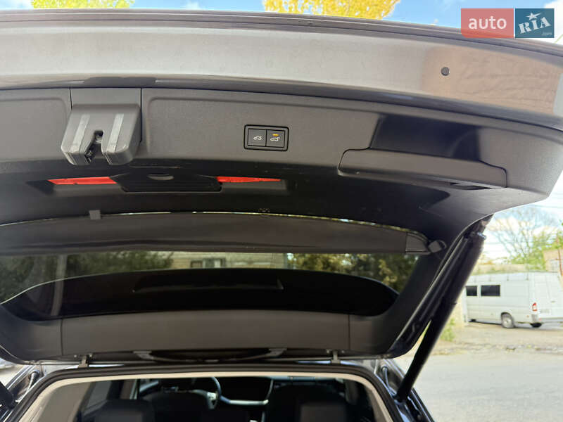 Позашляховик / Кросовер Volkswagen Touareg 2018 в Миколаєві фото 25 Позашляховик / Кросовер Volkswagen Touareg 2018 в Миколаєві