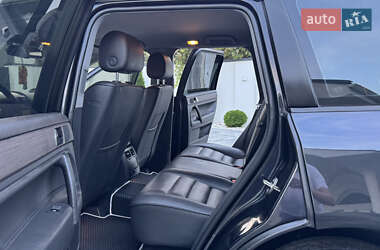 Внедорожник / Кроссовер Volkswagen Touareg 2006 в 